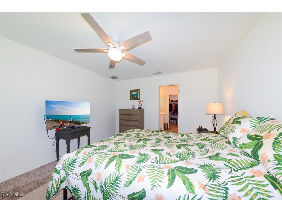 1324 SW 8th Place Cape Coral FL 33991 2025019528 image15