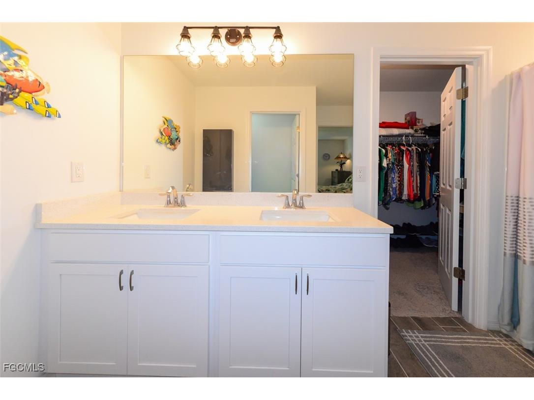 1324 SW 8th Place Cape Coral FL 33991 2025019528 image17