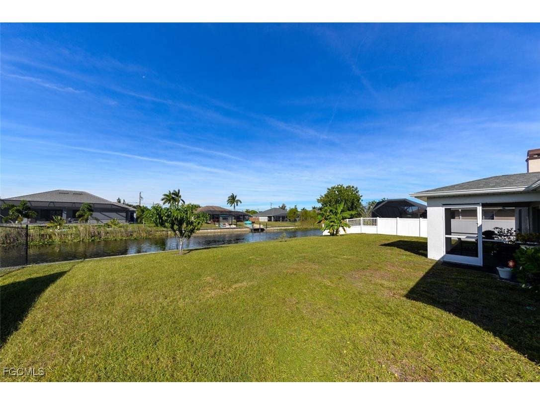 1324 SW 8th Place Cape Coral FL 33991 2025019528 image31
