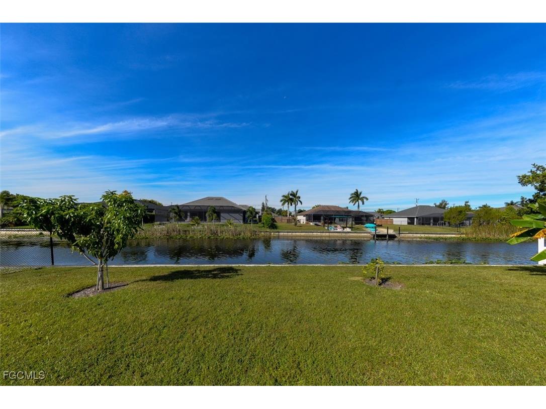 1324 SW 8th Place Cape Coral FL 33991 2025019528 image34