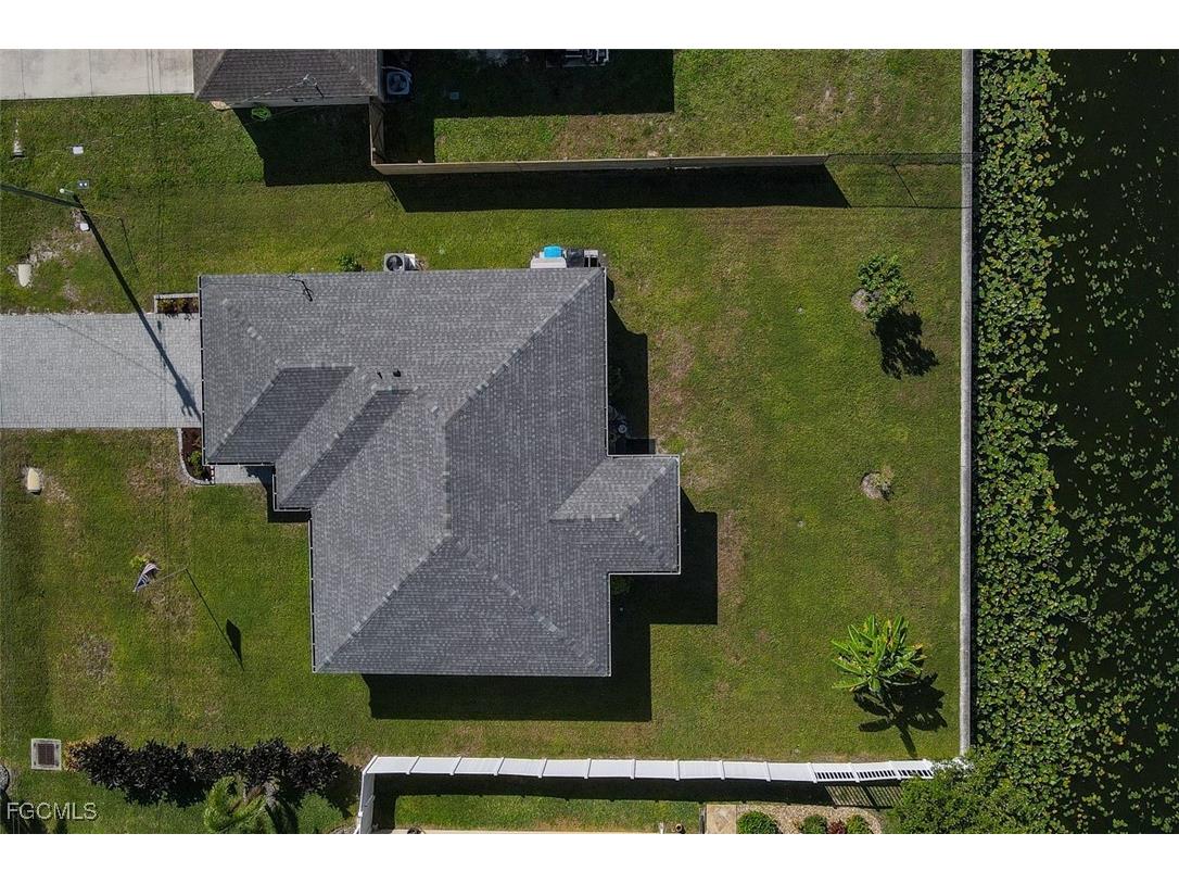 1324 SW 8th Place Cape Coral FL 33991 2025019528 image38