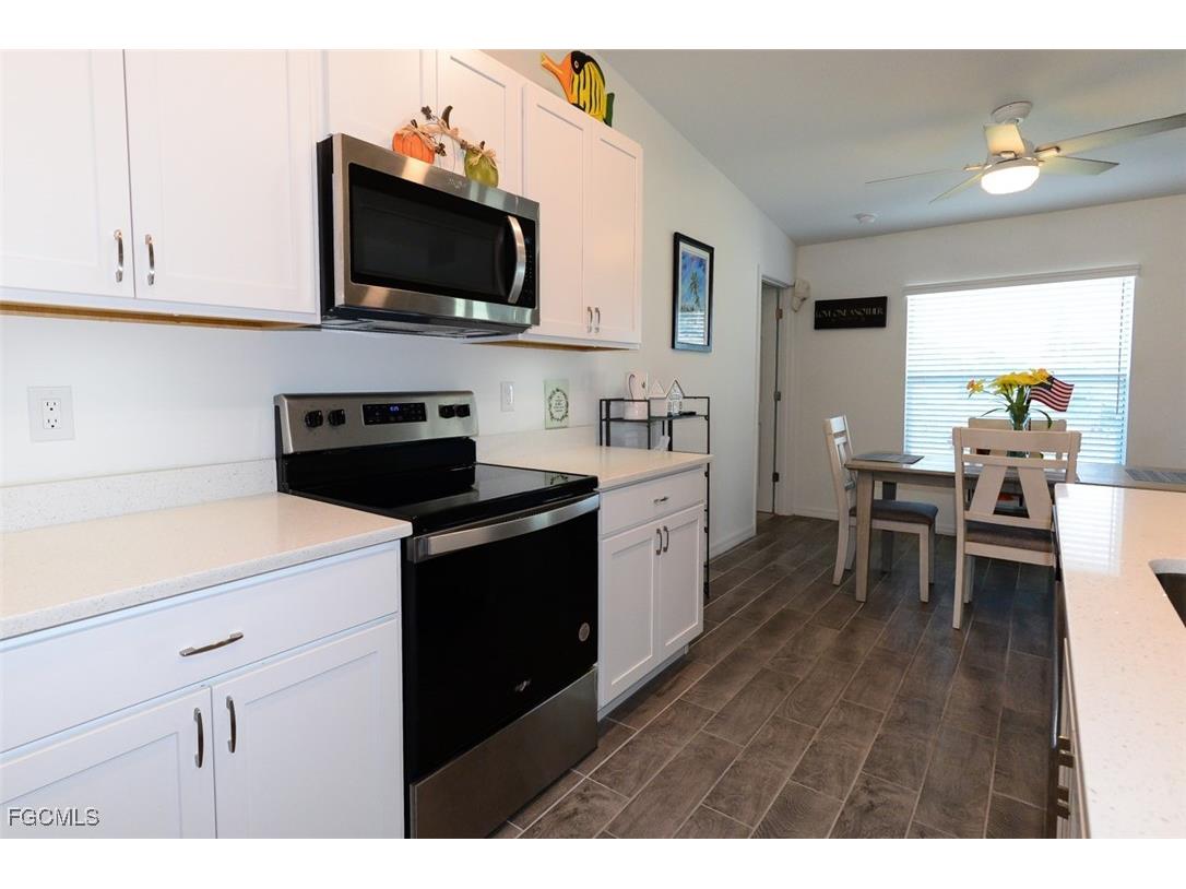 1324 SW 8th Place Cape Coral FL 33991 2025019528 image5