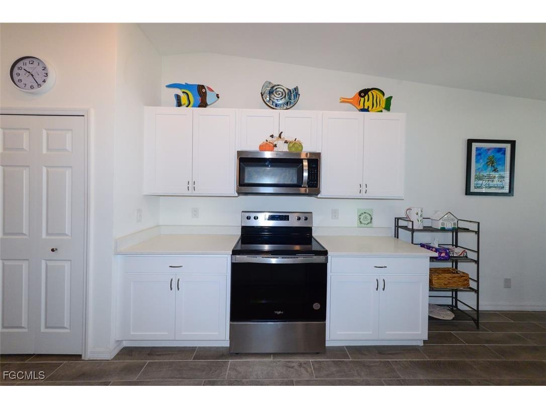 1324 SW 8th Place Cape Coral FL 33991 2025019528 image7