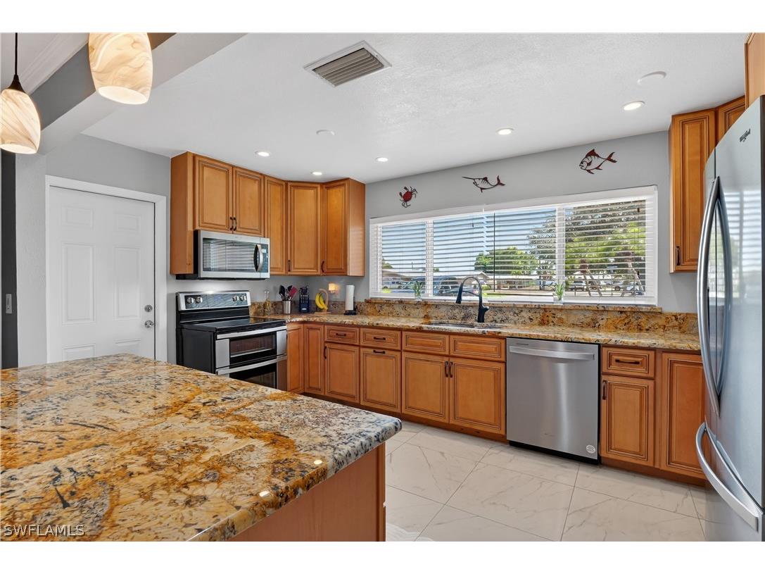 1324 Thompson Street North Fort Myers FL 33903 226008196 image20