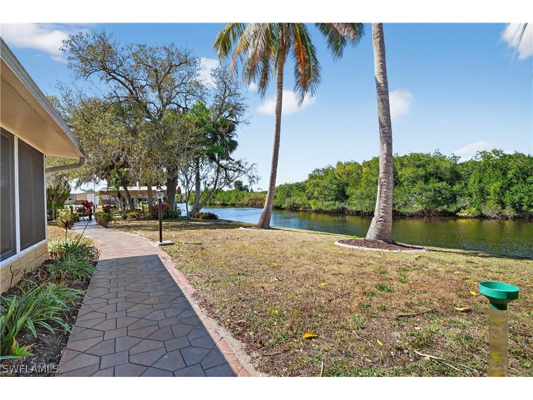 1324 Thompson Street North Fort Myers FL 33903 226008196 image43