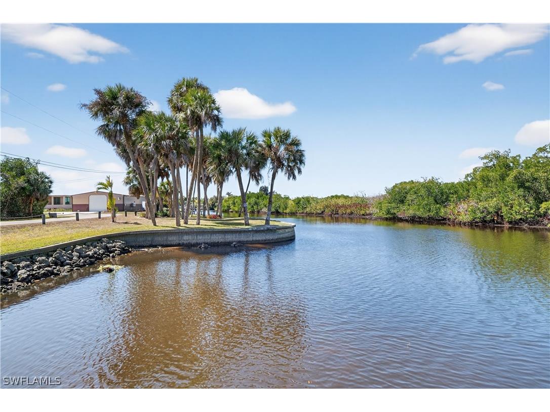 1324 Thompson Street North Fort Myers FL 33903 226008196 image8