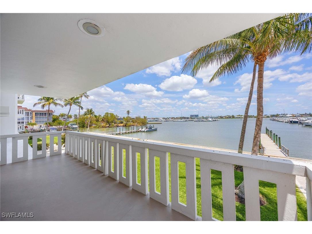 1325 7th Street S #2B Naples FL 34102 226003285 image1
