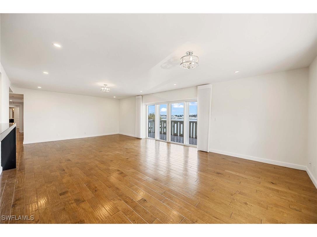 1325 7th Street S #2B Naples FL 34102 226003285 image11