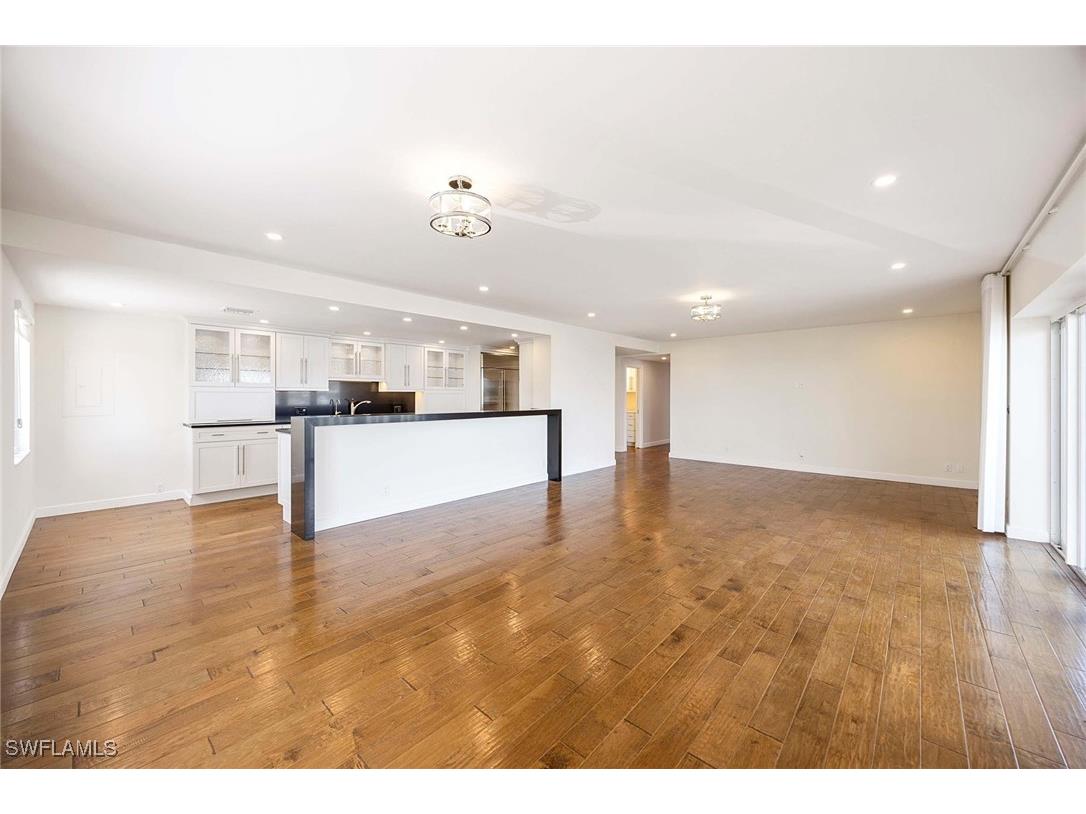 1325 7th Street S #2B Naples FL 34102 226003285 image12