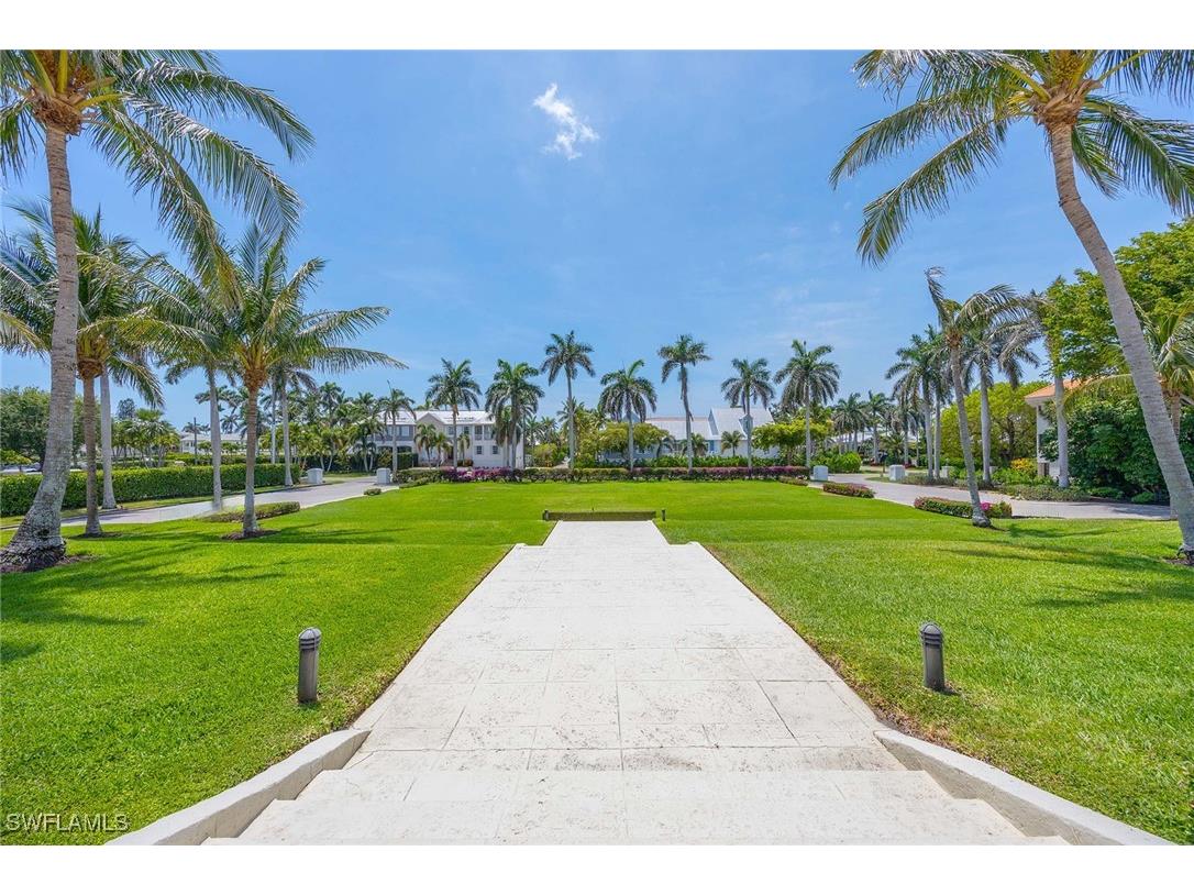 1325 7th Street S #2B Naples FL 34102 226003285 image25