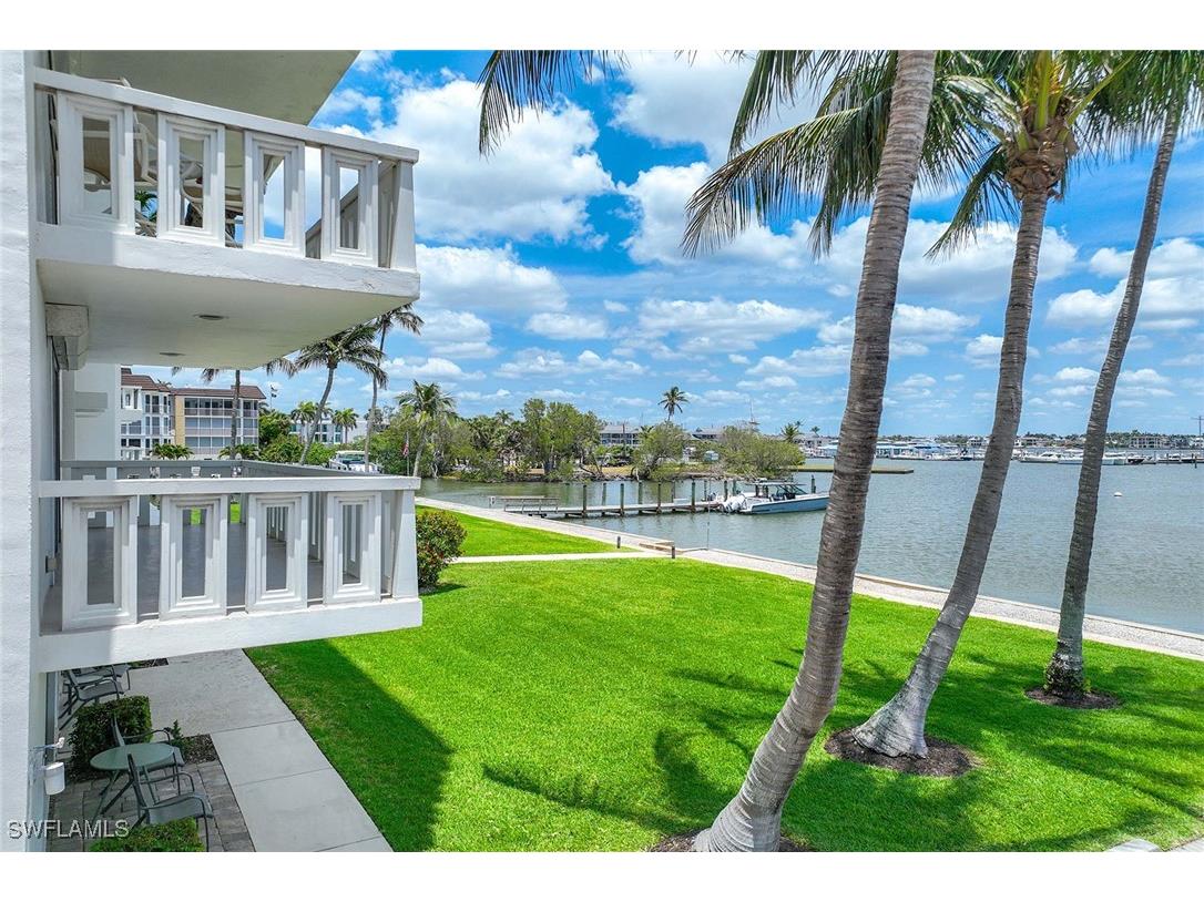 1325 7th Street S #2B Naples FL 34102 226003285 image6