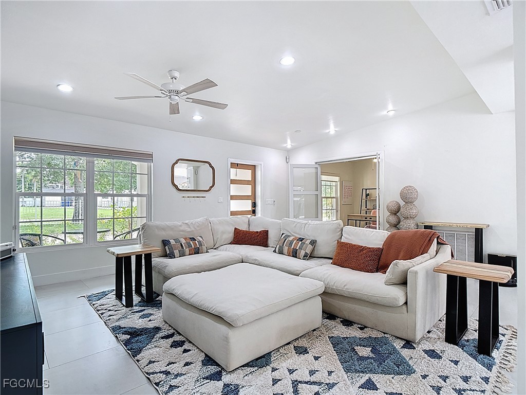 1325 Caloosa Vista Road Fort Myers FL 33901 2025013943 image5