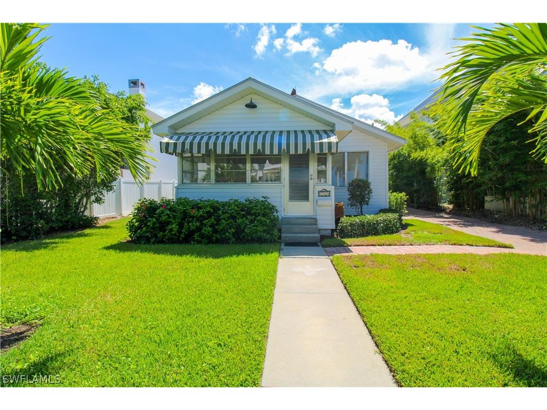 1325 Gordon Drive Naples FL 34102 224062852 image1