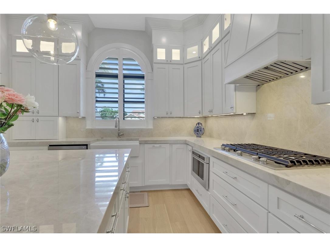 1325 Kings Way Naples FL 34104 226011995 image18