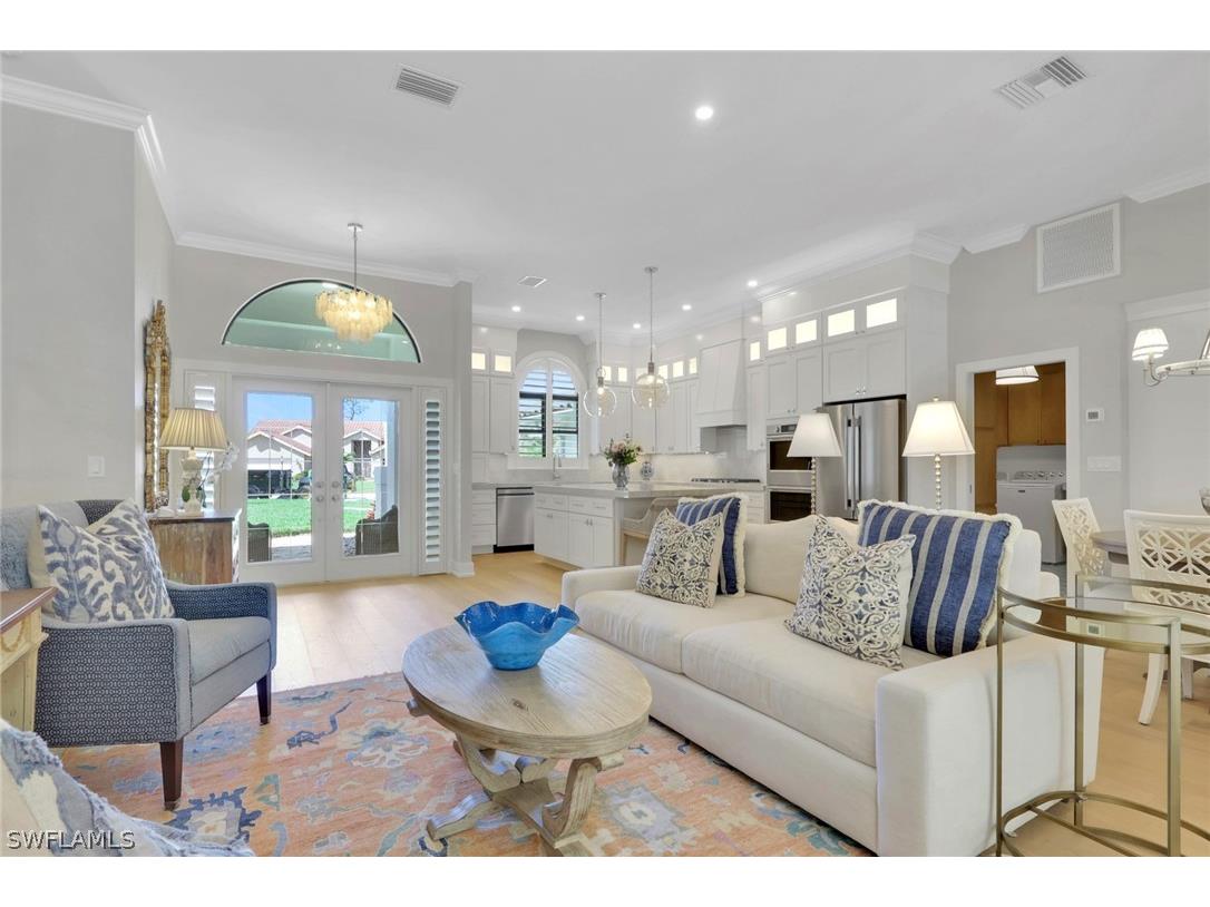 1325 Kings Way Naples FL 34104 226011995 image3