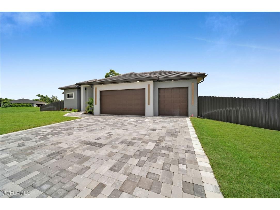 1325 NE 19th Place Cape Coral FL 33909 224072681 image1
