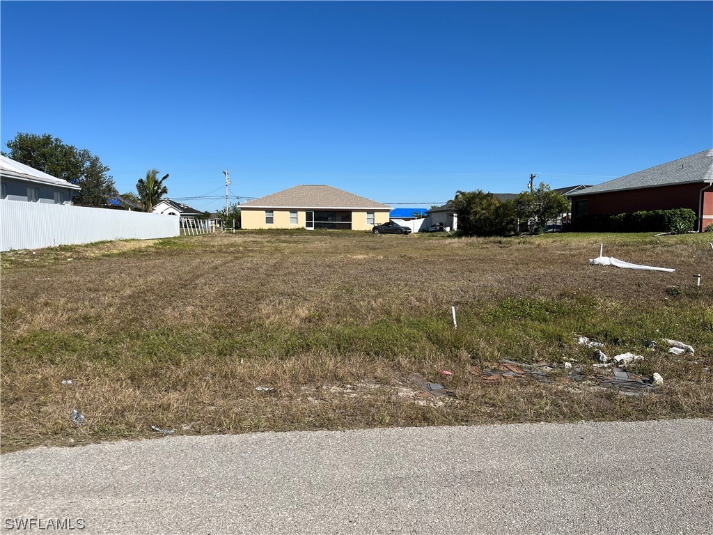 1325 NE 1st Place Cape Coral FL 33909 223021763 image1