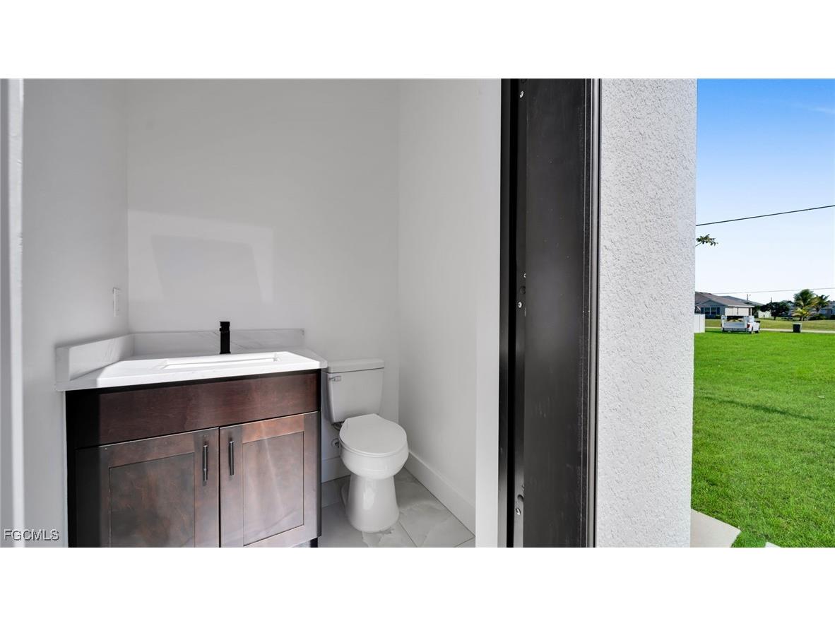 1325 NW 13th Place Cape Coral FL 33993 2025019560 image12