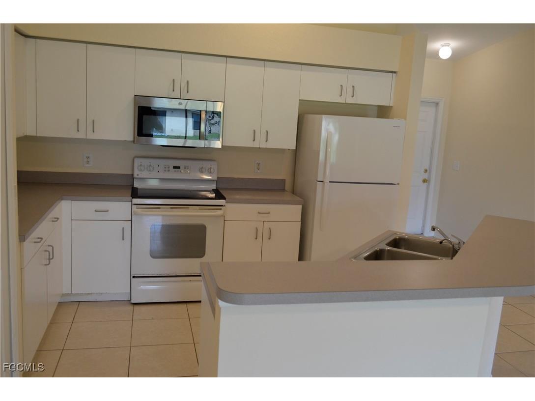 1325 SE 8th Avenue Cape Coral FL 33990 2025010244 image3