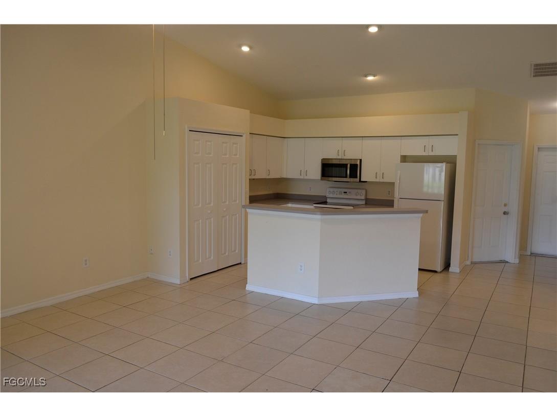 1325 SE 8th Avenue Cape Coral FL 33990 2025010244 image8