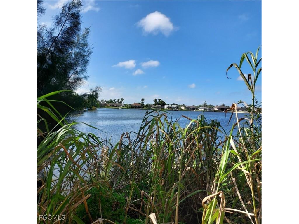 1326 SW 36th Terrace Cape Coral FL 33914 2025020503 image3