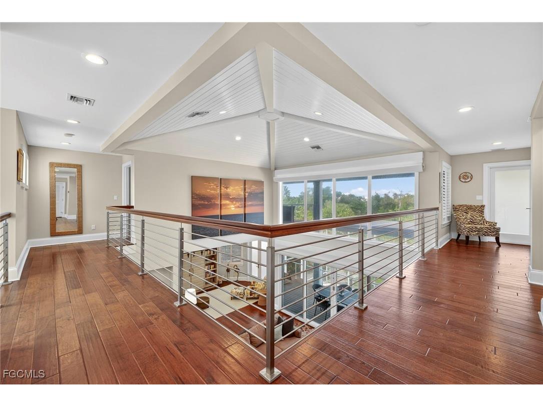 1326 Seaspray Lane Sanibel FL 33957 2025013061 image16