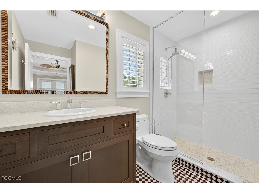 1326 Seaspray Lane Sanibel FL 33957 2025013061 image27