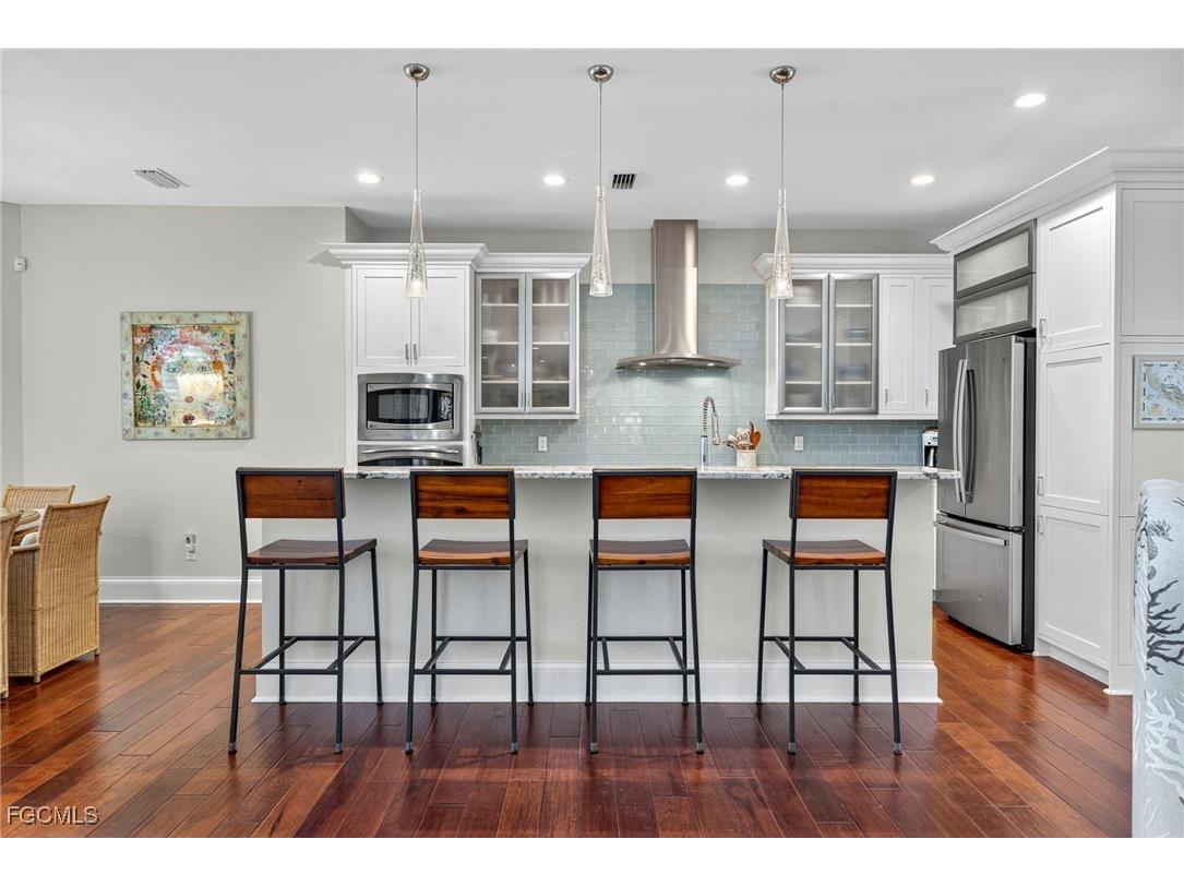 1326 Seaspray Lane Sanibel FL 33957 2025013061 image3