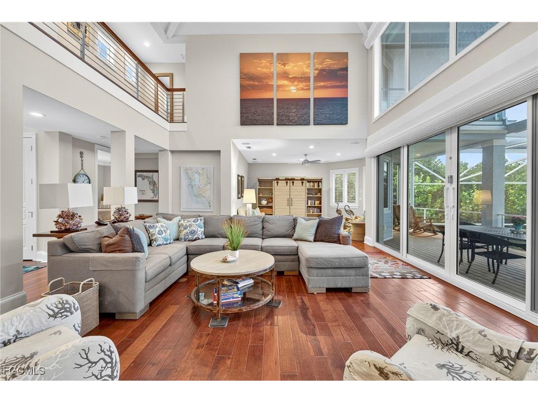 1326 Seaspray Lane Sanibel FL 33957 2025013061 image4