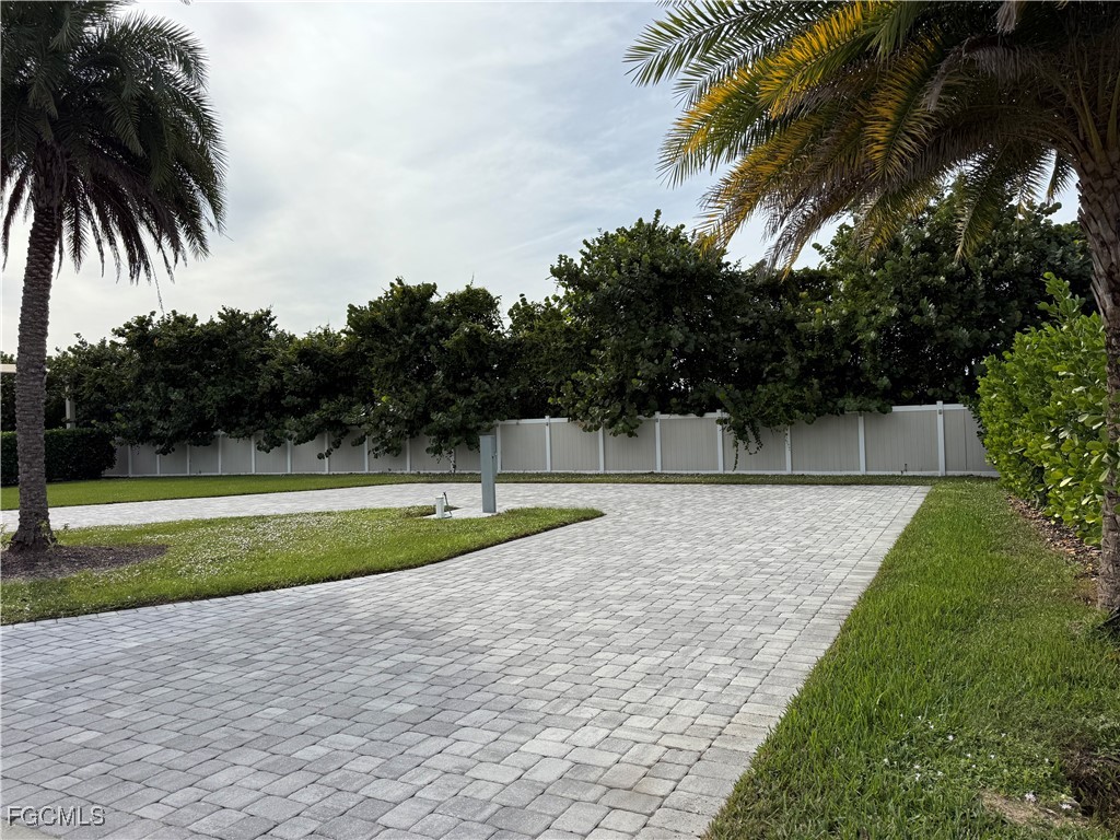 13268 Golden Palms Circle Fort Myers FL 33913 2025007240 image1