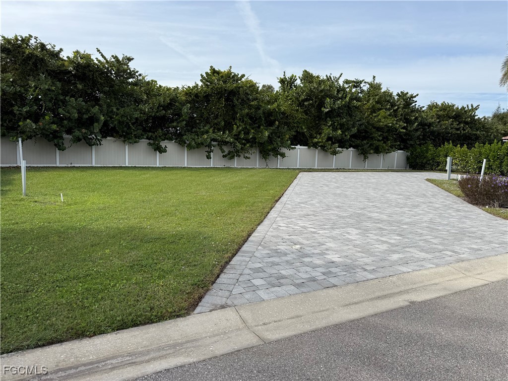 13268 Golden Palms Circle Fort Myers FL 33913 2025007240 image14