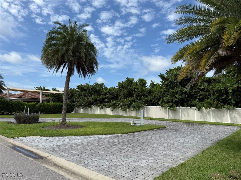 13268 Golden Palms Circle Fort Myers FL 33913 2025007240 image8