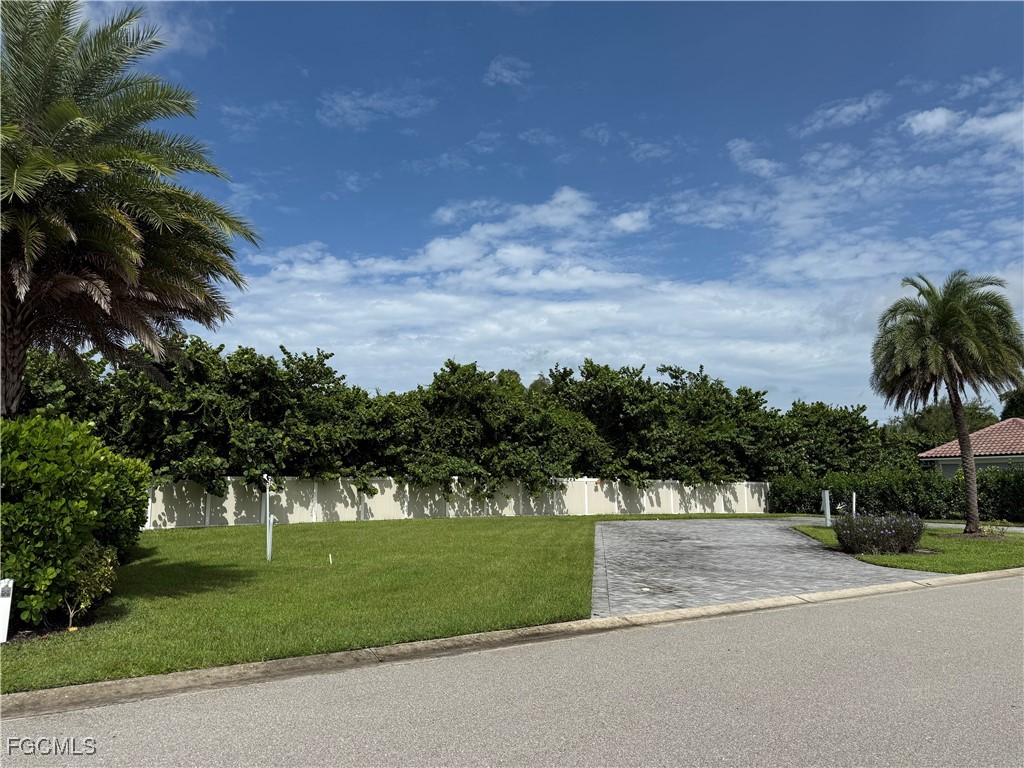 13268 Golden Palms Circle Fort Myers FL 33913 2025007240 image9