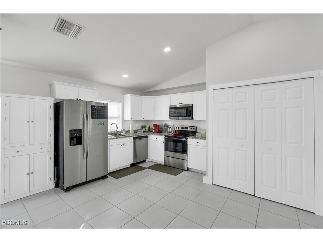 1327 NE 12th Avenue Cape Coral FL 33909 2026005620 image11