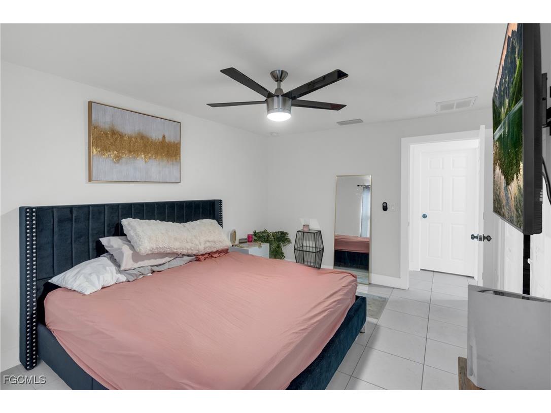 1327 NE 12th Avenue Cape Coral FL 33909 2026005620 image16