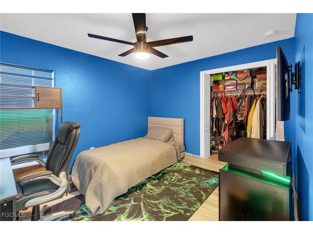 1327 NE 12th Avenue Cape Coral FL 33909 2026005620 image21