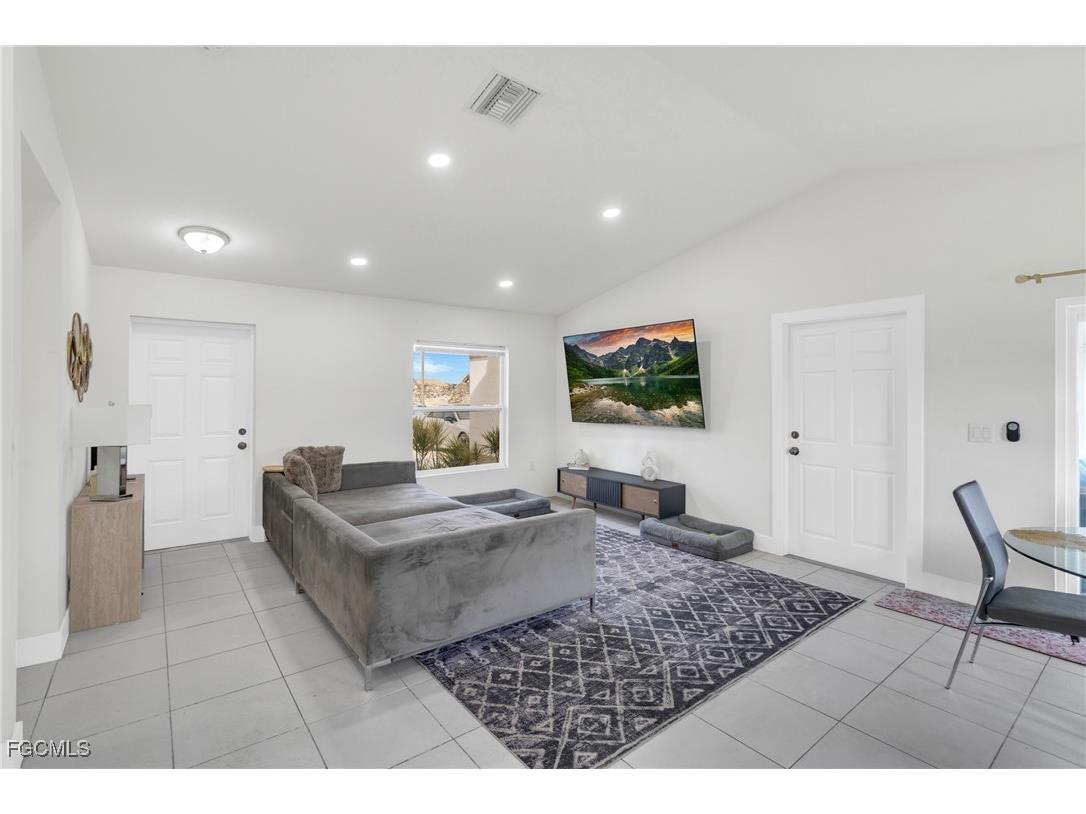 1327 NE 12th Avenue Cape Coral FL 33909 2026005620 image6