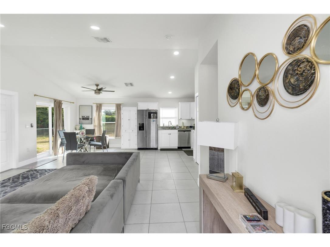 1327 NE 12th Avenue Cape Coral FL 33909 2026005620 image8