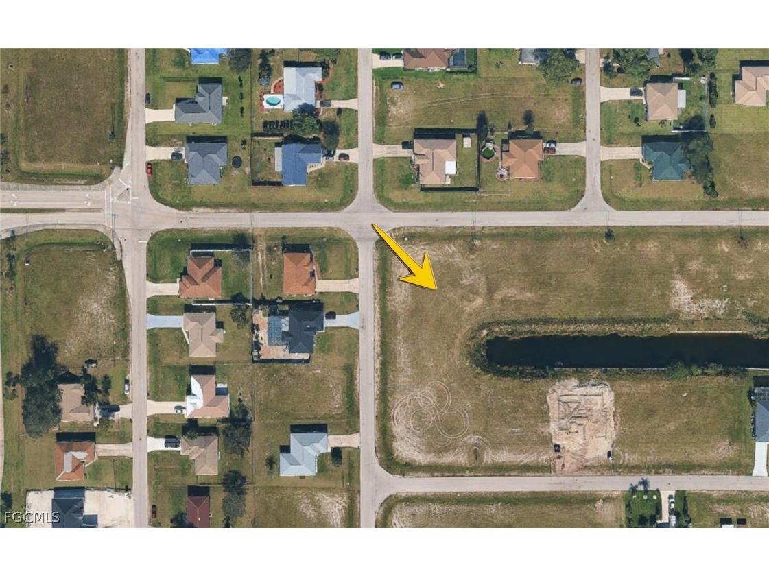 1327 NE 17th Avenue Cape Coral FL 33909 2026008465 image1