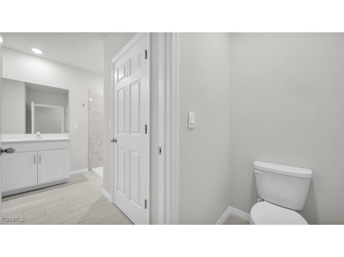 1327 SE 16th Place Cape Coral FL 33990 2026003091 image11