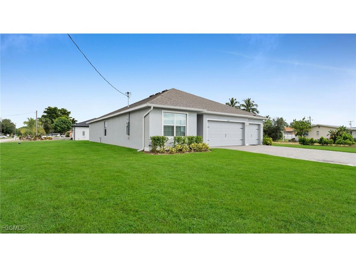 1327 SE 16th Place Cape Coral FL 33990 2026003091 image2