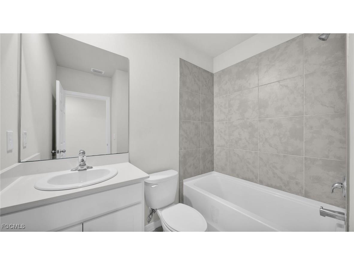 1327 SE 16th Place Cape Coral FL 33990 2026003091 image20