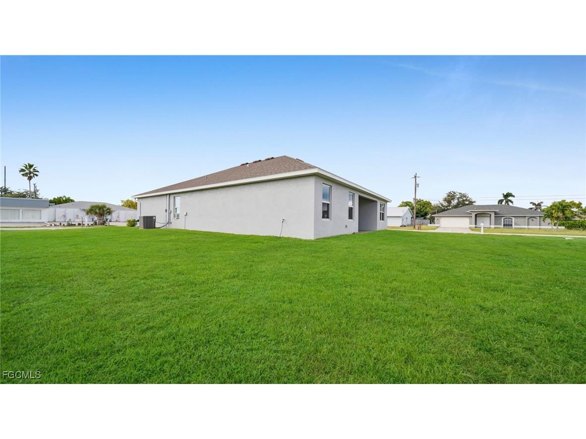 1327 SE 16th Place Cape Coral FL 33990 2026003091 image24