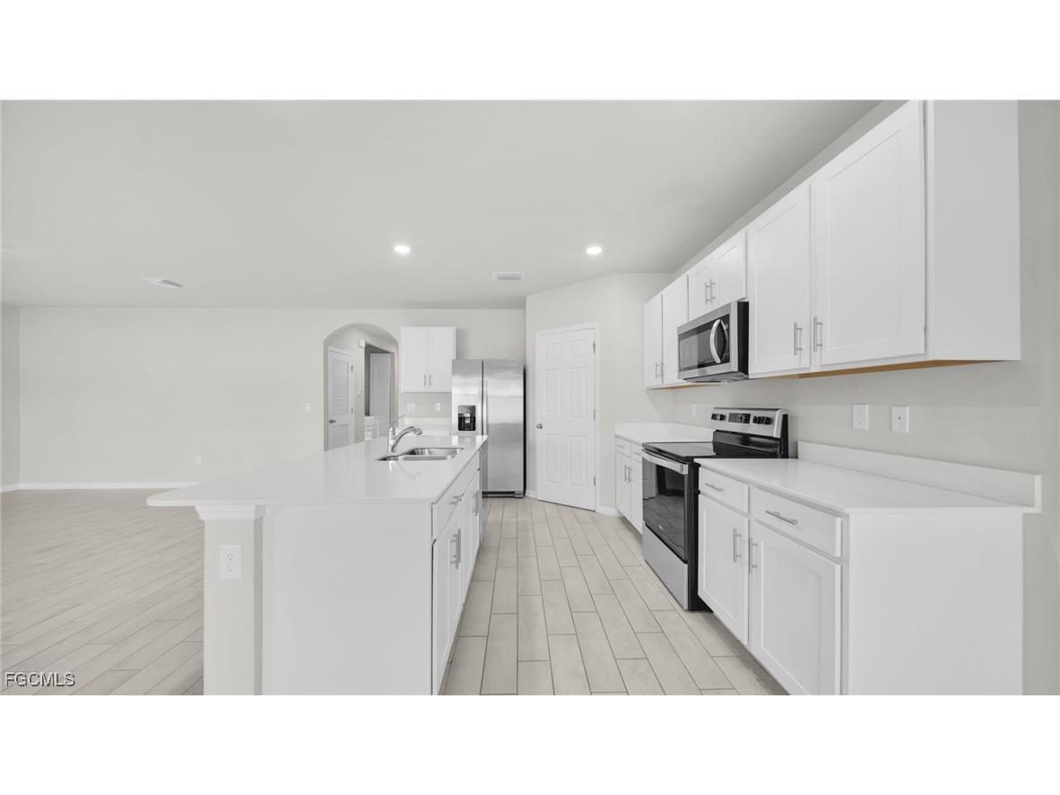 1327 SE 16th Place Cape Coral FL 33990 2026003091 image5