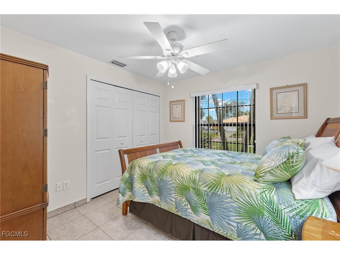 1327 SE 17th Street Cape Coral FL 33990 2025009817 image12