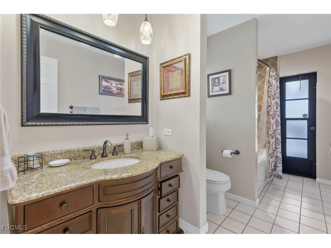 1327 SE 17th Street Cape Coral FL 33990 2025009817 image15