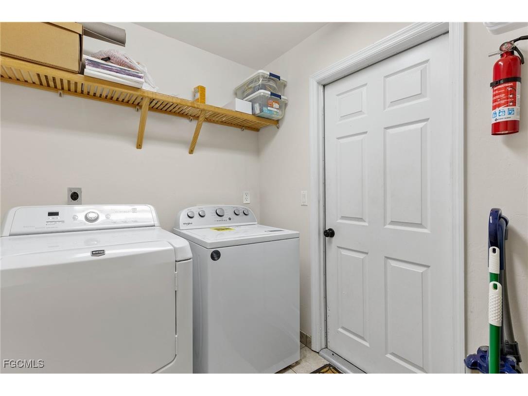 1327 SE 17th Street Cape Coral FL 33990 2025009817 image26