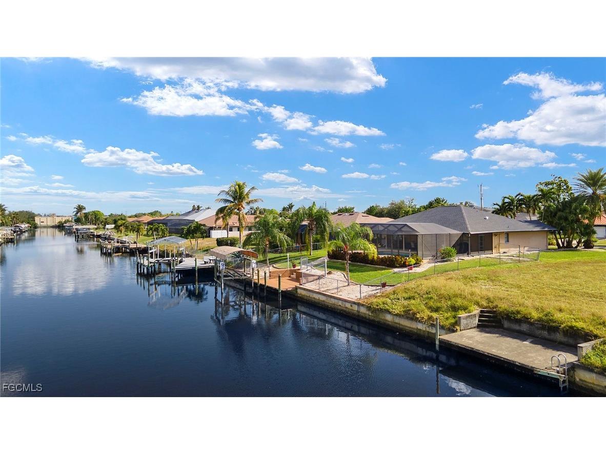 1327 SE 17th Street Cape Coral FL 33990 2025009817 image36