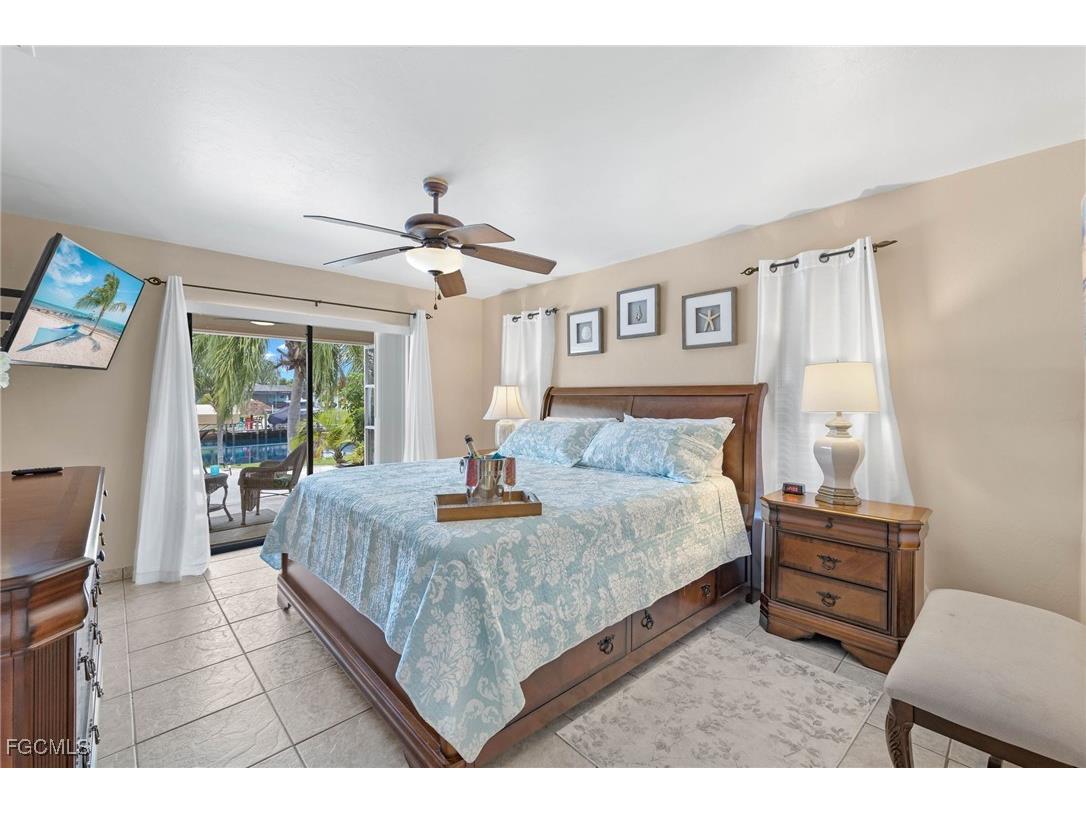 1327 SE 17th Street Cape Coral FL 33990 2025009817 image6