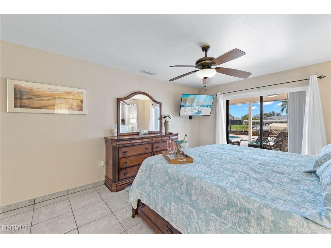 1327 SE 17th Street Cape Coral FL 33990 2025009817 image7